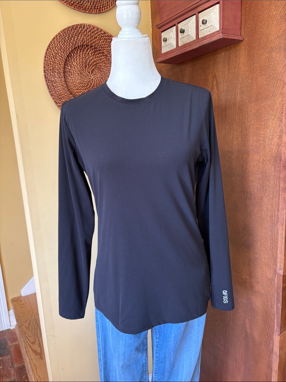 Figs Women's Palmer Ribbed Long-Sleeve Underscrub size M